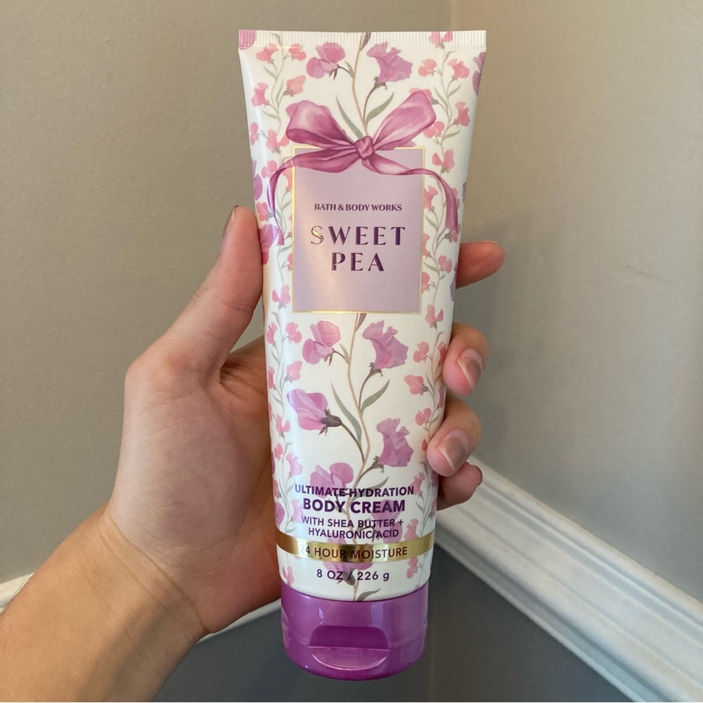 NEW B&BW Sweet Pea Ultimate Hydration Body Cream